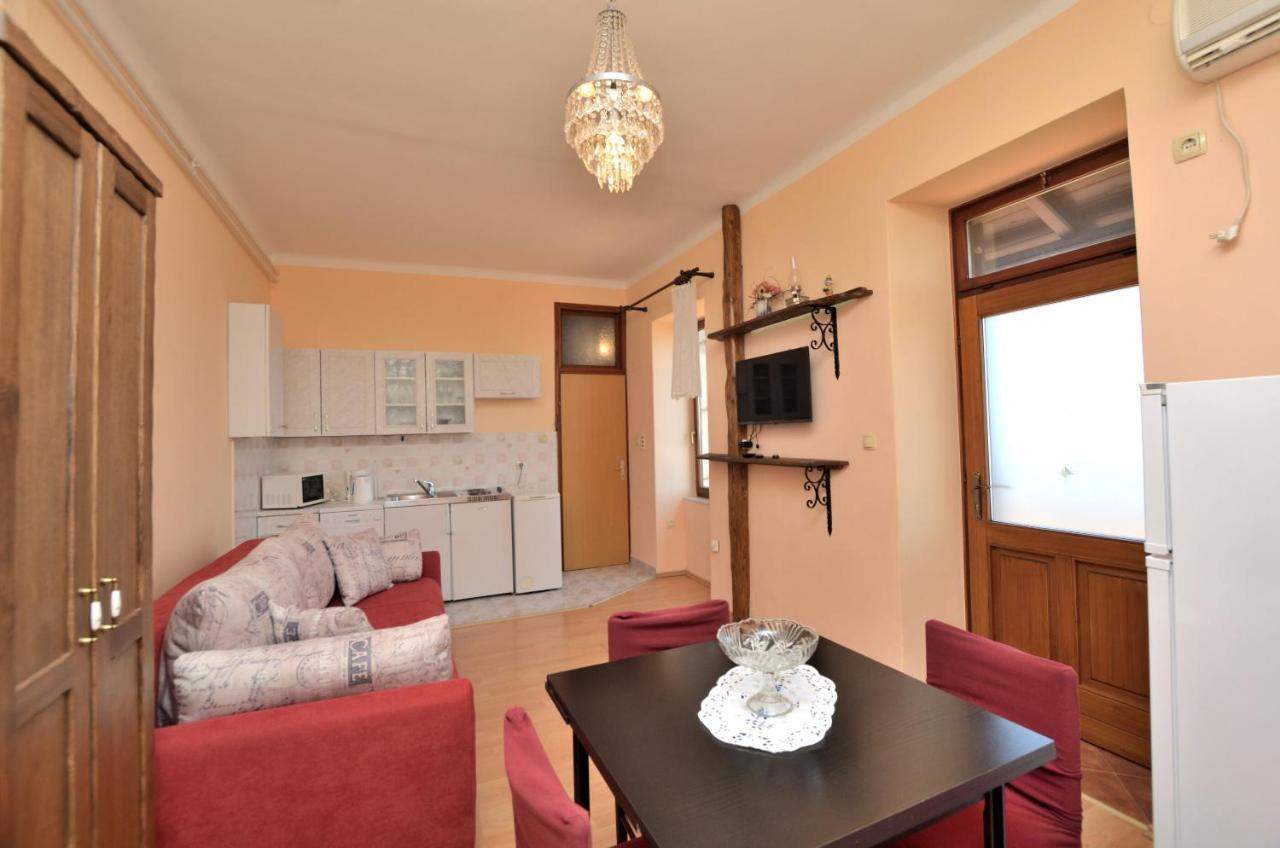 Apartment Mirela Opatija Exteriör bild