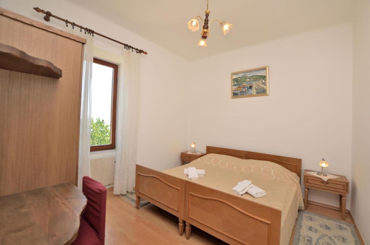 Apartment Mirela Opatija Exteriör bild