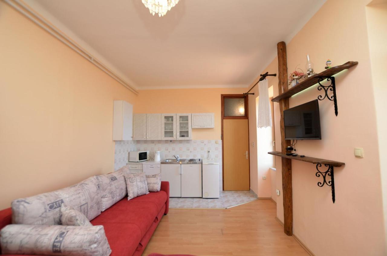 Apartment Mirela Opatija Exteriör bild