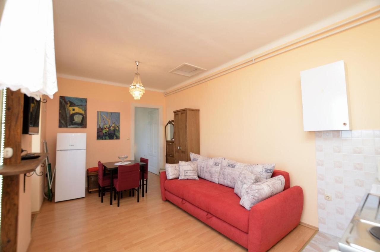 Apartment Mirela Opatija Exteriör bild